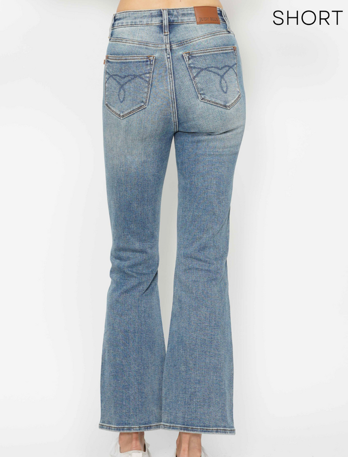 Judy Blue - High Rise Tummy Control Bootcut - Short Inseam - Medium Wash