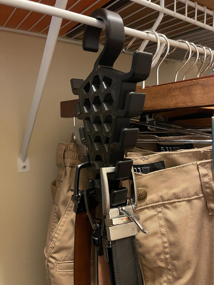 Simple Belt Hanger