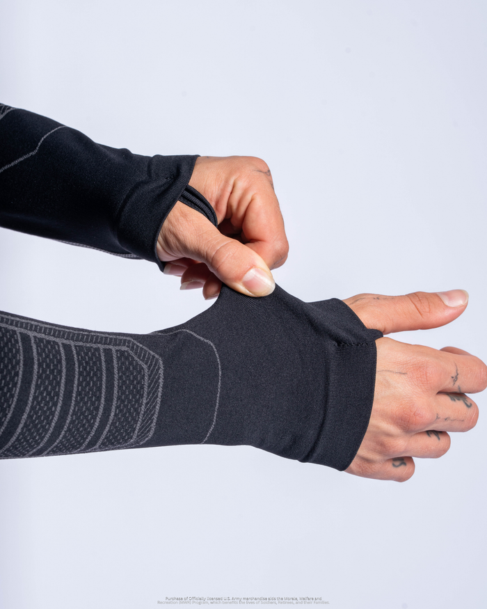U.S. Army SX-013: WOMENS PT COMPRESSION LONG SLEEVE - Stealth