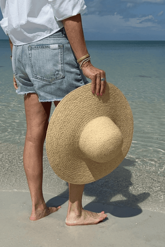 Anya and Niki | The Jupiter Hat - Anya and Niki - Living with Ivey