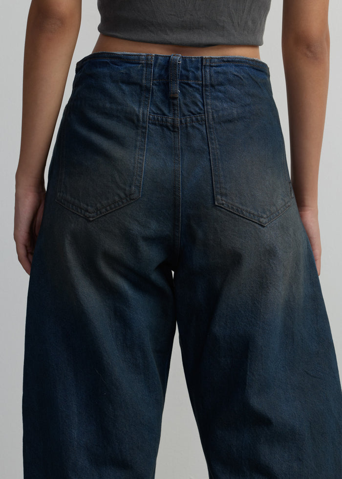 DRAPED SCULPTED VOLUME JEANS