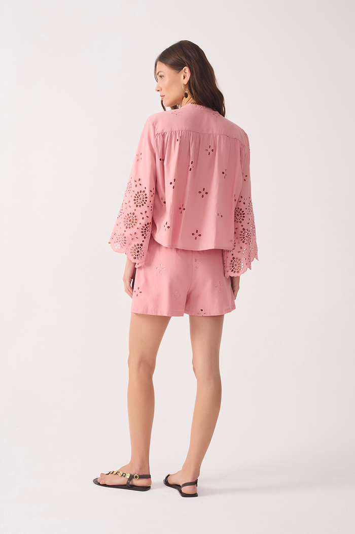Embroidered Drawstring Wavy Hem Shorts_5