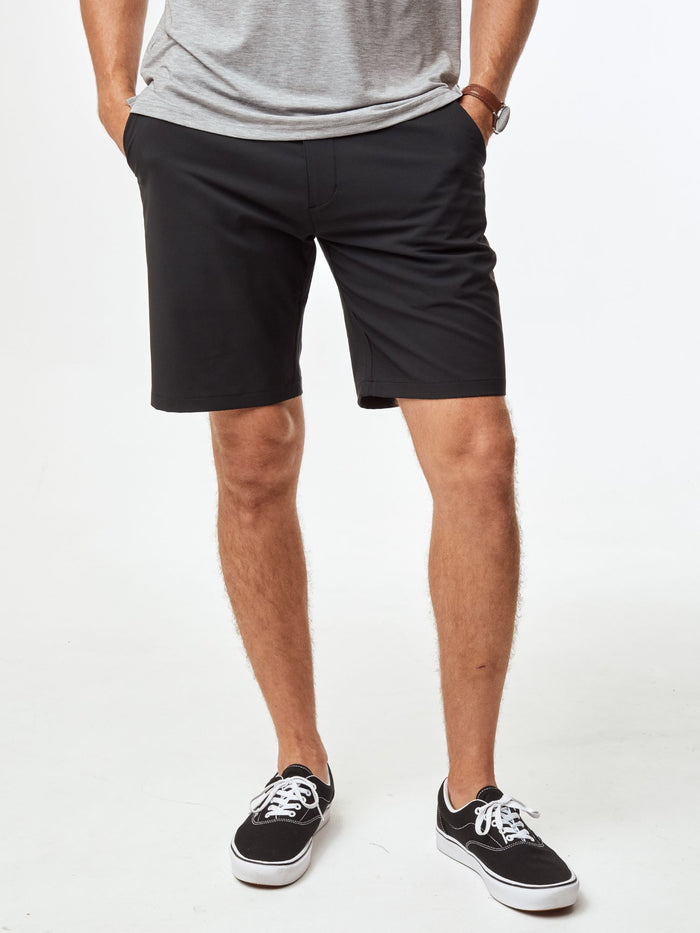 Joe is 6'2, 177LBS and wears a size 32x9 #  Everyday Shorts 2.0 | Staples 4-Pack | 9" inseam | Fresh Clean Threads