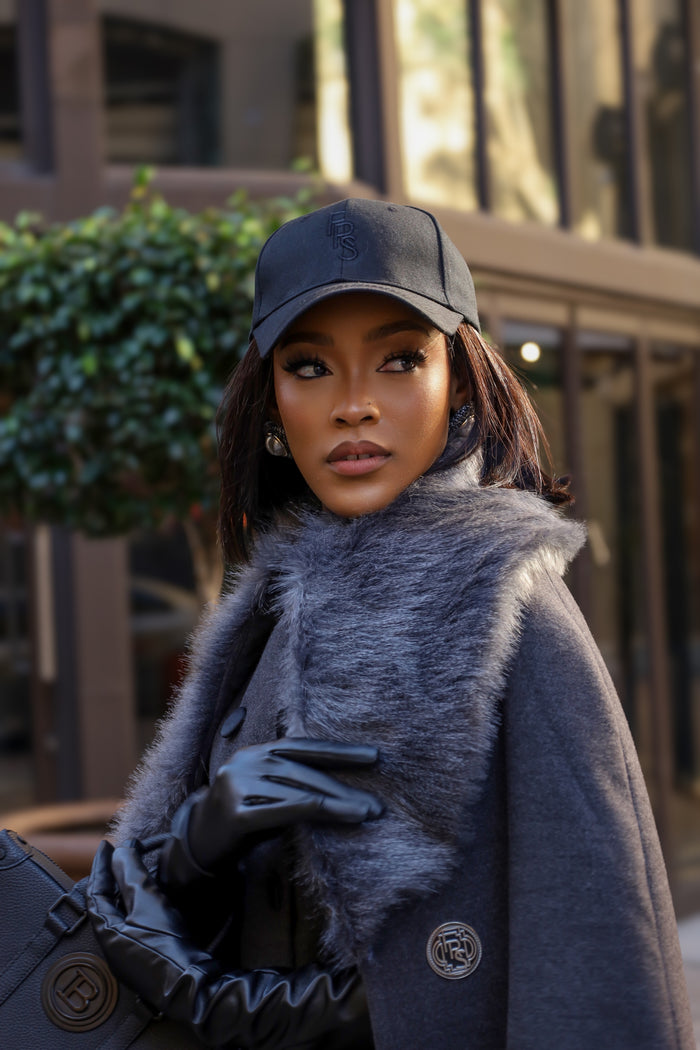 Fabrosanz: Two-in-One Grey Cape Coat with Faux Fur Trim
