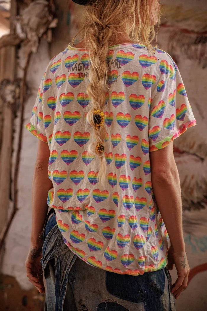 Lovebows Tee