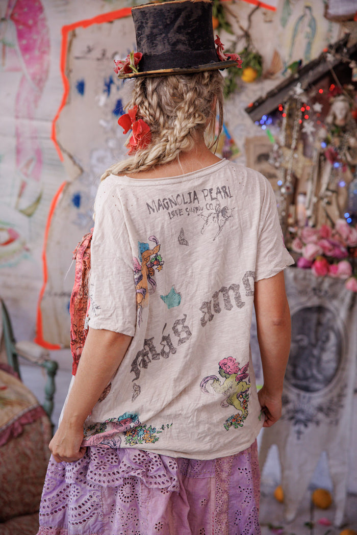 Magic Magnolias Tee