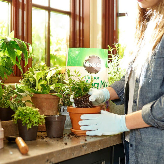 Miracle-Gro Indoor Potting Mix 42.5L - Shoppers-kart.com