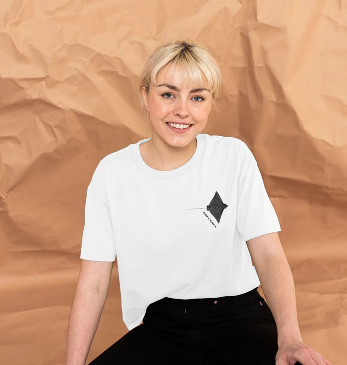 Spotted Eagle Ray  Long T Shirt DesignedbyJoost