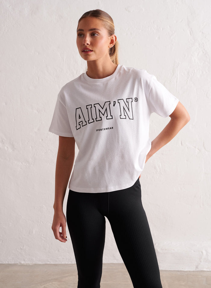 [The model wears size S and is 173 cm.]