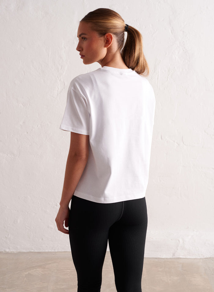 [The model wears size S and is 173 cm.]