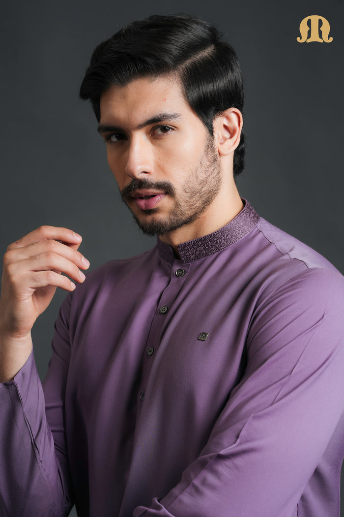 Yavan Embriodered Purple Kurta Set Men